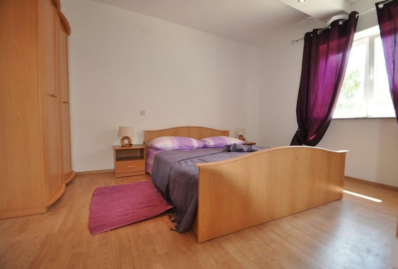 Apartment In Vrbnik/Insel Krk 36796 Экстерьер фото